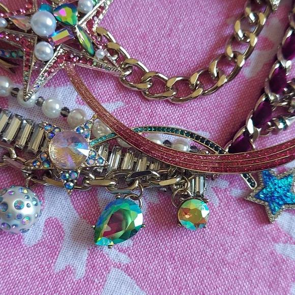 NWT Betsey Johnson CELESTIAL STARLET DRAMA NECKLACE - Picture 12 of 15